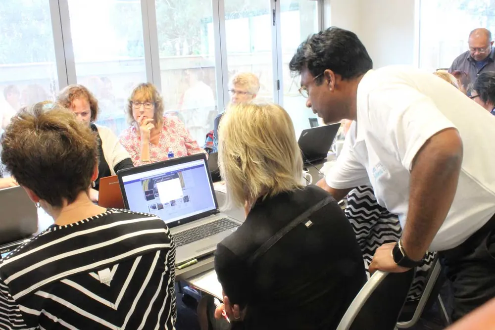 Ifthi Idris leading a business growth strategy training session
